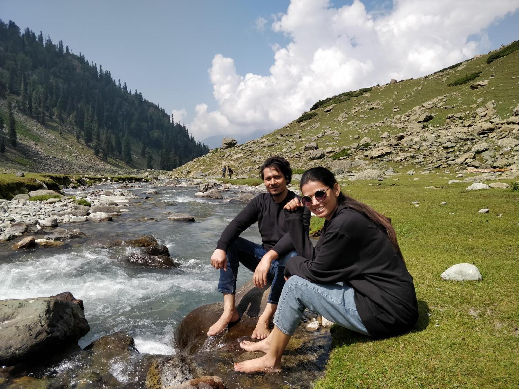 The K2 Alpine Hotel Pahalgam Bagian luar foto